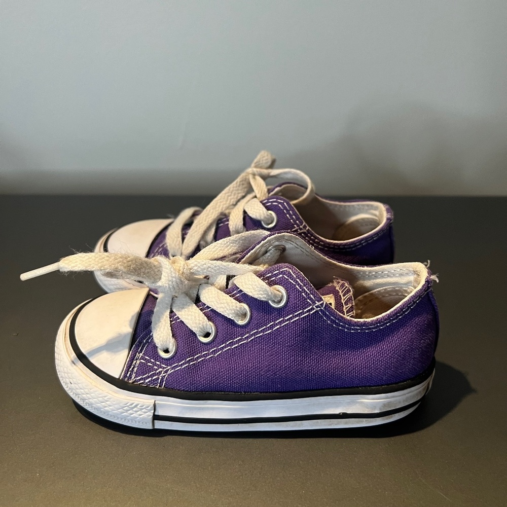 Converse purple toddler size 7
